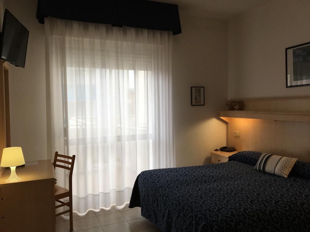 Hotel Zodiaco Лидо ди Йезоло Екстериор снимка